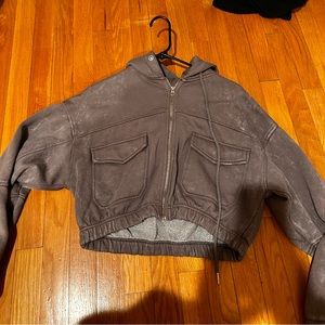 Cropped purple zip up